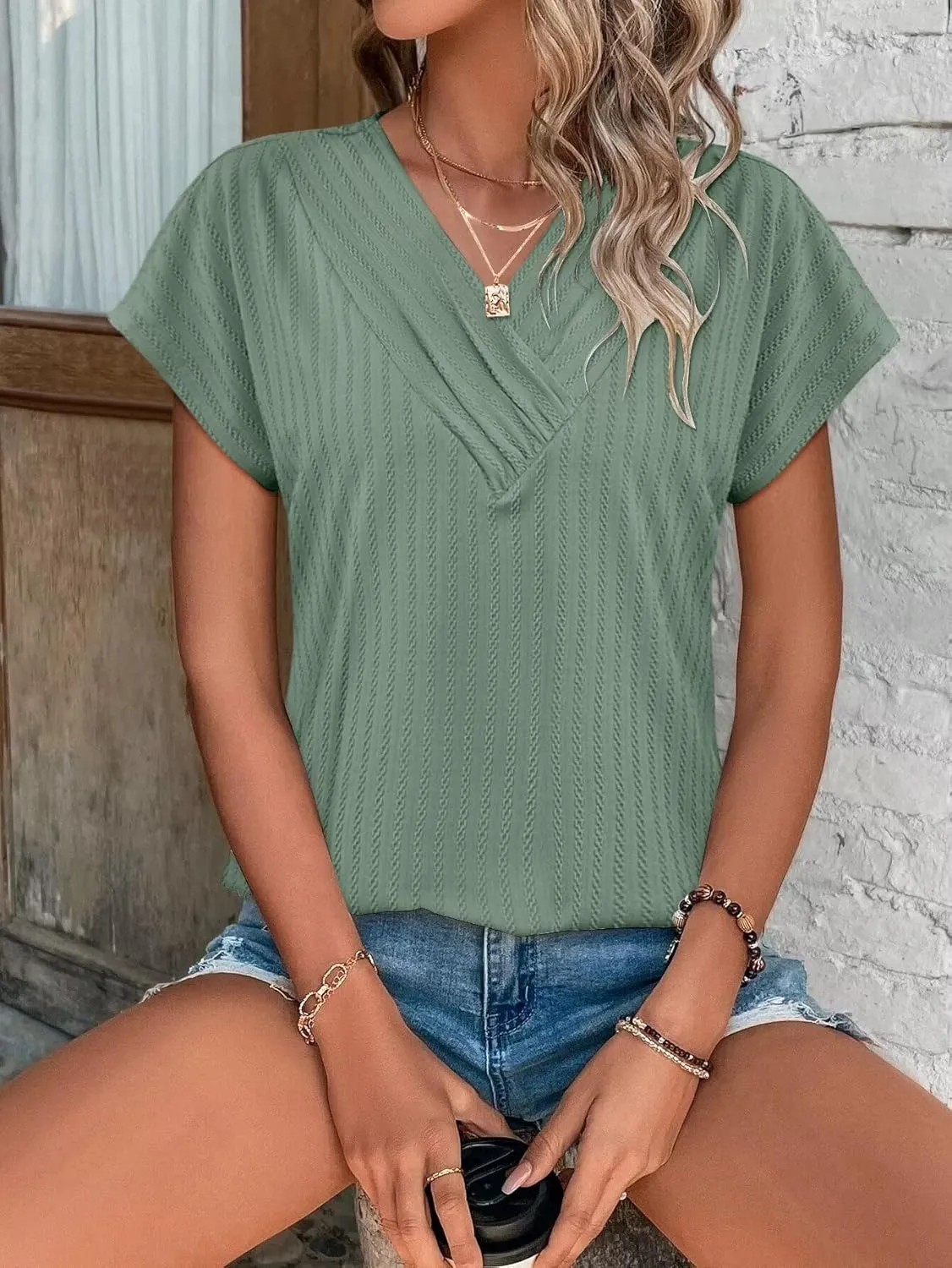 Bliwov Womens T Shirts V Neck Tops 2025 Summer Textured Short Sleeve Trendy Clothes Loose Fit Casual Beach Vacation Outfits