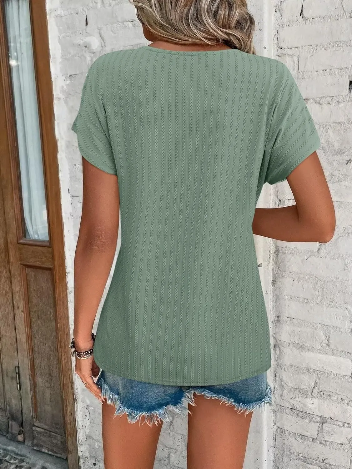 Bliwov Womens T Shirts V Neck Tops 2025 Summer Textured Short Sleeve Trendy Clothes Loose Fit Casual Beach Vacation Outfits