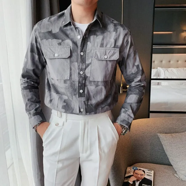 Block Style Letter Print Decorated Shirt
