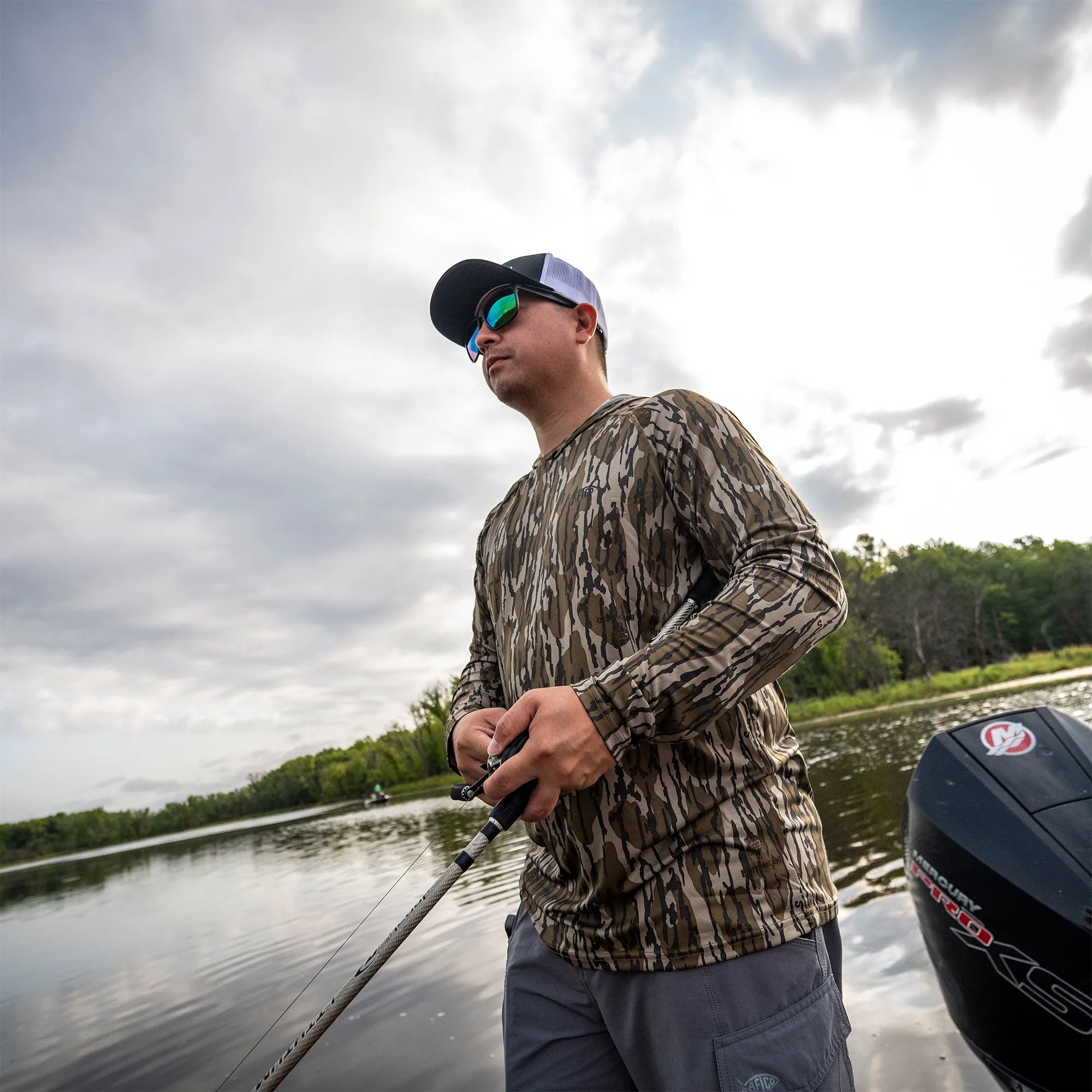 Mossy Oak® Camo LS Performance Shirt | Country DNA