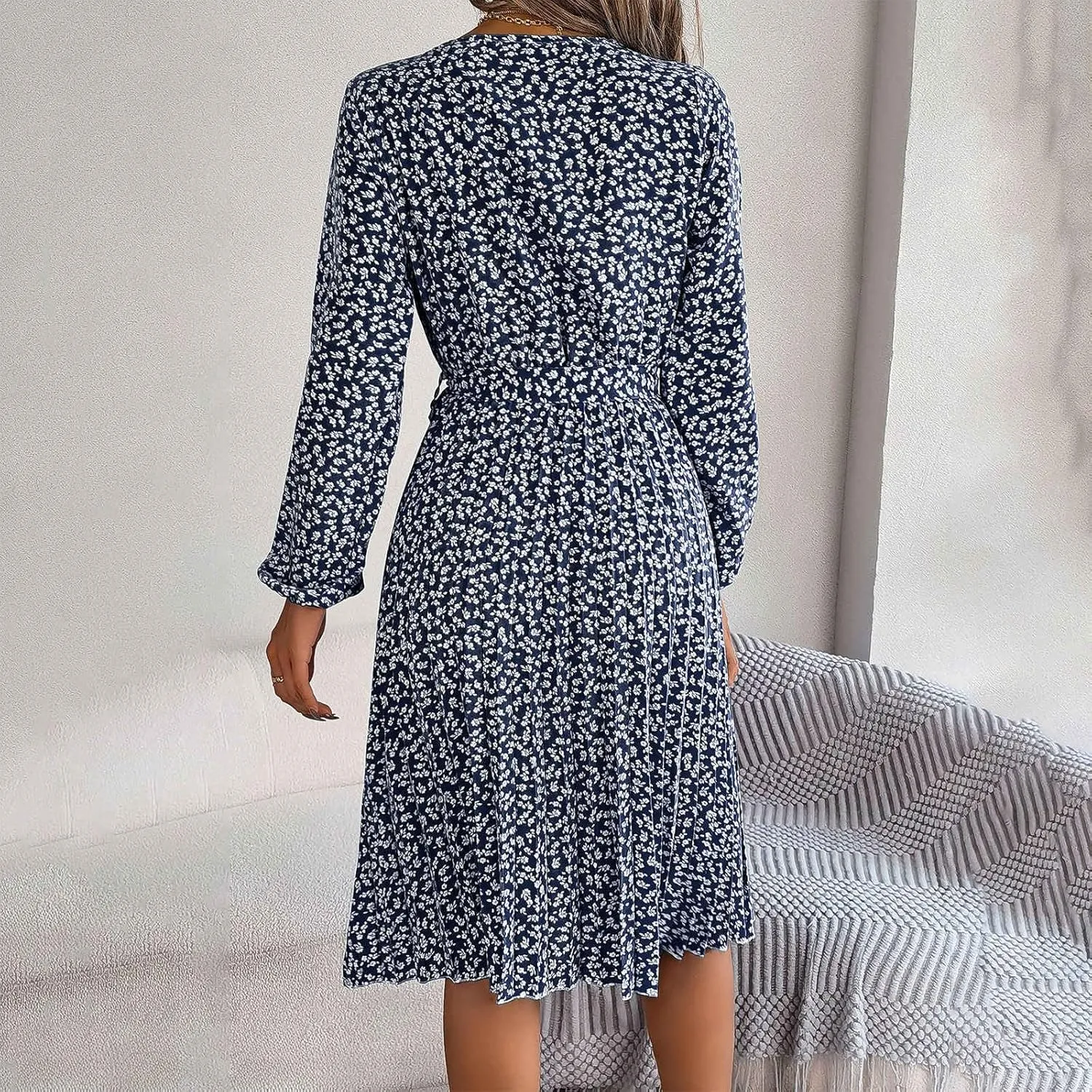 Women's Spring Floral Midi Dresses Long Sleeve Casual Tie Waist Boho Flowy Dresses Crew Neck Pleated Beach Dresses